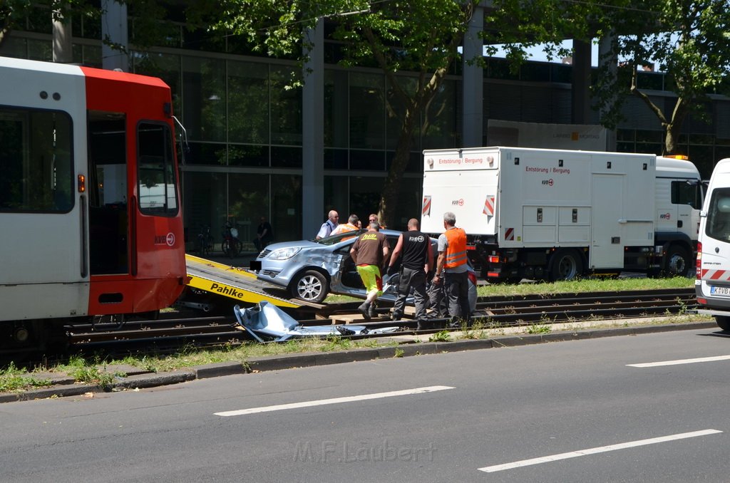 VU Pkw Strab Koeln Deutz Bergischer Ring P148.JPG - Miklos Laubert